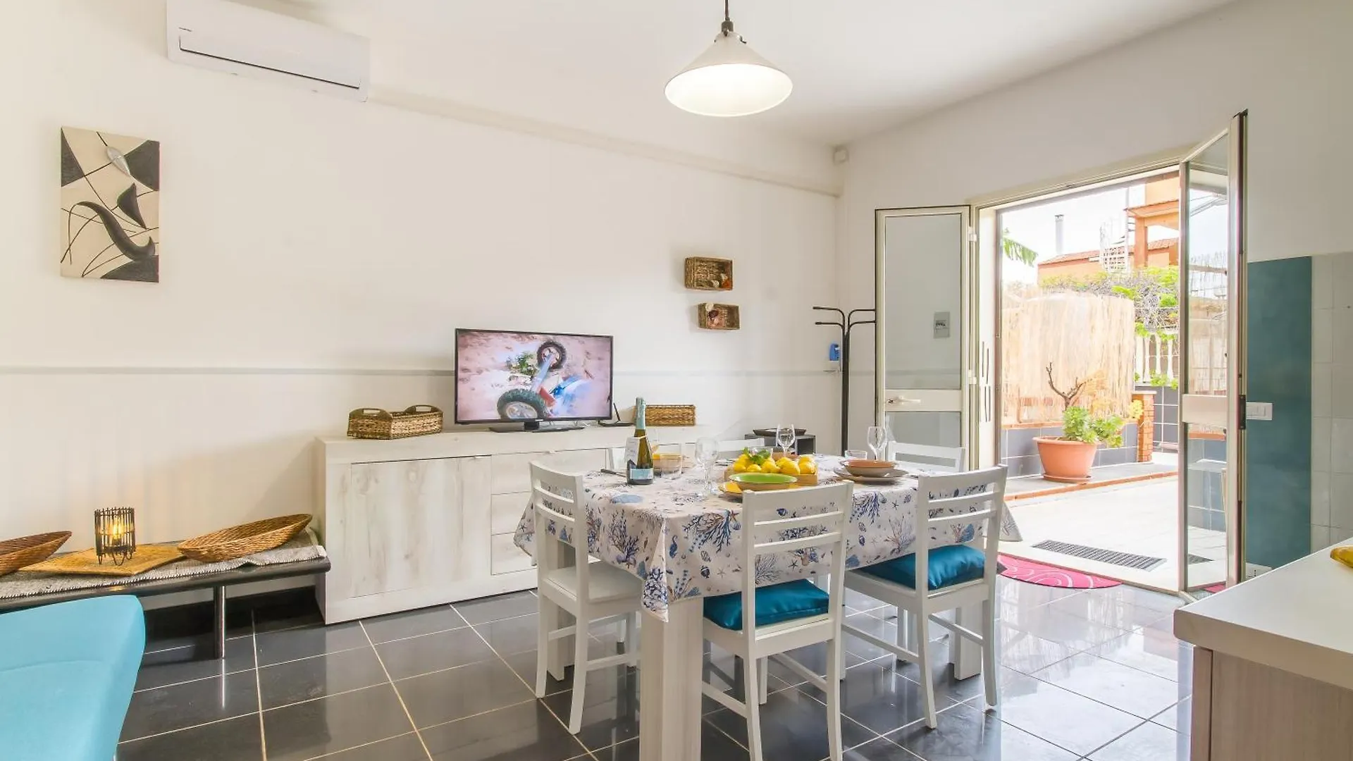Apartment Distefano House Close To Sea - Happy Rentals Marina di Ragusa Italy